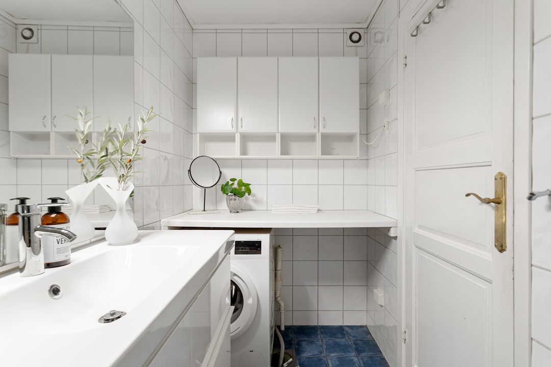 5 tipů pro organizaci prádelny v panelákovém bytě bez prádelny